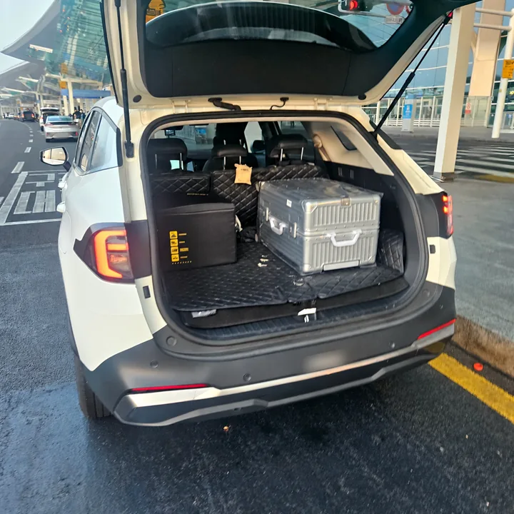 SUV 적재 공간